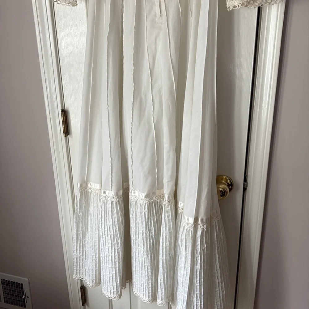 1970s white cotton maxi dress - Picture 8 of 8